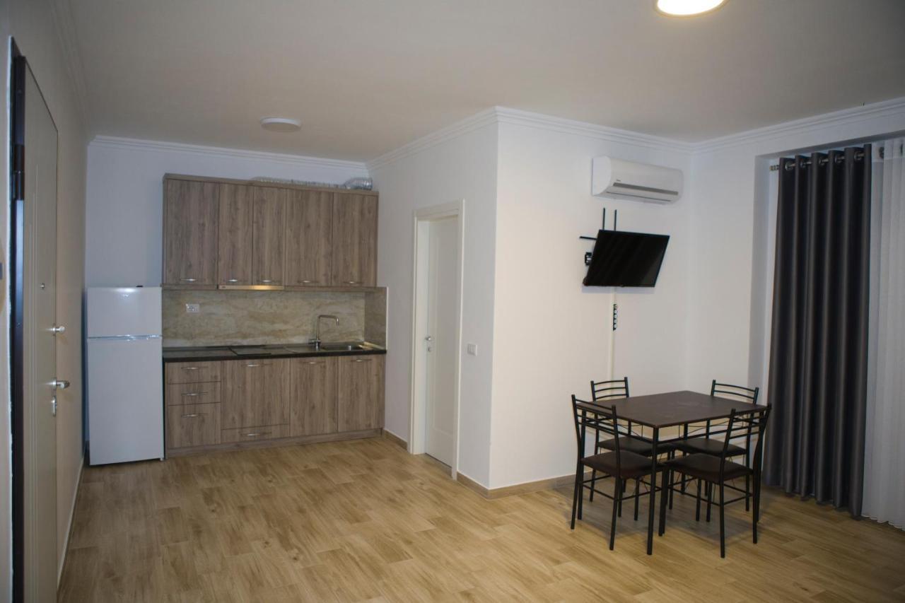 Soluna Apartments Shëngjin Buitenkant foto